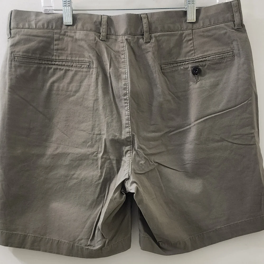 J. Crew Green ‎ Flat Front Shorts Classic